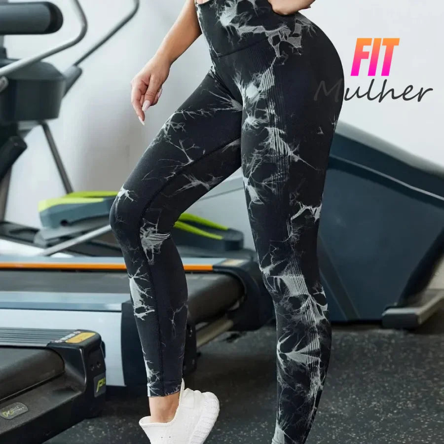 Compre 1 Leve 2: Legging Marmorizada Empina Bumbum