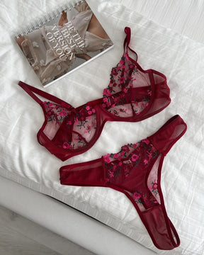 Lingerie Cherry