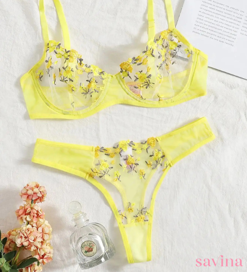 Lingerie Narcissus