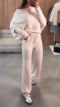 Conjunto Isabelle – Sofisticação e Conforto para um Estilo Elegante e Versátil