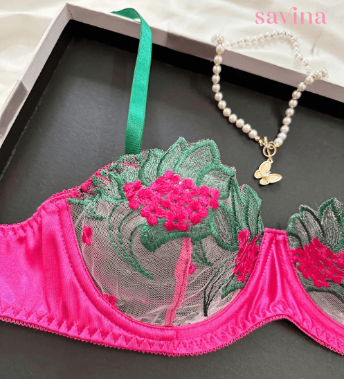 Lingerie Felicity