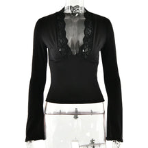 Blusa Decotada de Renda Sara