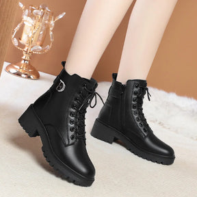 Bota de Couro Britânica Lilith