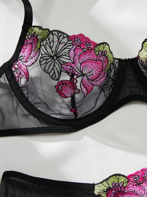 Lingerie Noir Blossom