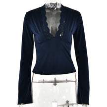 Blusa Decotada de Renda Sara