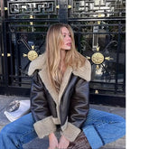 Jaqueta Feminina de Couro Plass